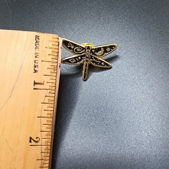 DRAGONFLY pin with constellation moon and stars - Picture 3 of 4